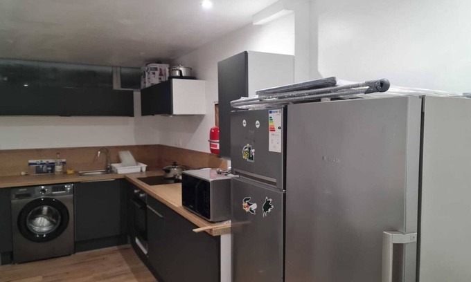 Annappes House | Superbe Maison 8 Pièces Rénovée Sur103,20m2 à 3 min à Pied du Parc du Héron