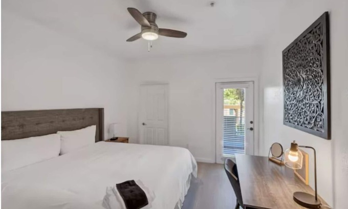 Spring Valley Apartment | SuperHost 5 Star Serv with 2 bedrooms