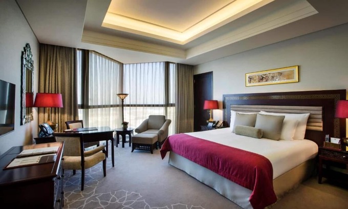 Abu Dhabi Apartment | Superior Room Near Stop and Pick Hypermarket