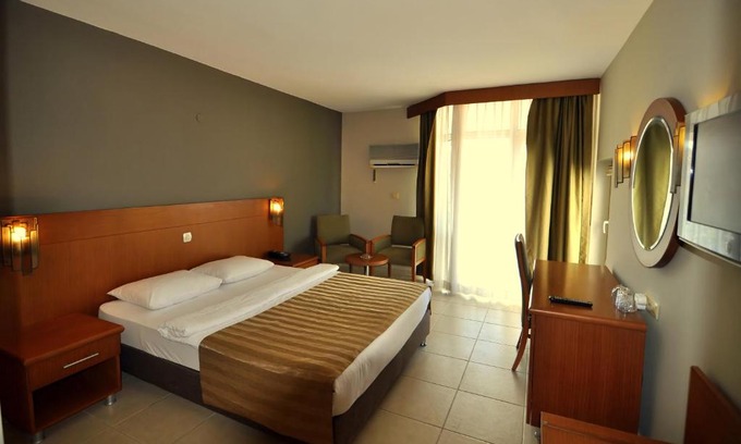 Kusadasi City Centre Hotel | Surtel Hotel