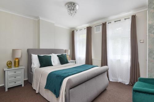 Littlestone-on-Sea House | Suspire house Sleeps7-Garden-Bbq-Coastal retreat
