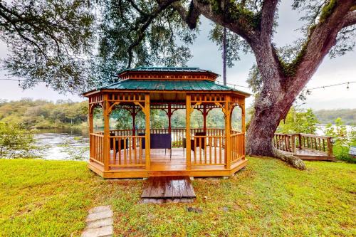 Bell House | Suwannee River House