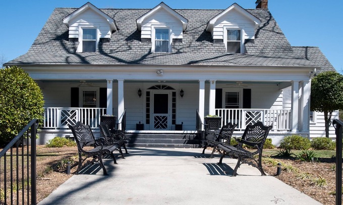 Travelers Rest Bed & Breakfast | Swamp Rabbit Inn Travelers Rest