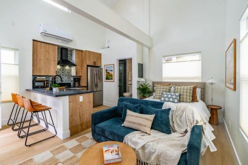 Hillcrest Apartment | Swanky Studio in Vibrant Hillcrest