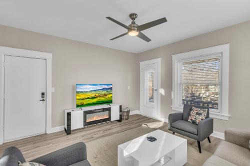 South Hyde Park Apartment | Sweet and Saucy Kansas City
