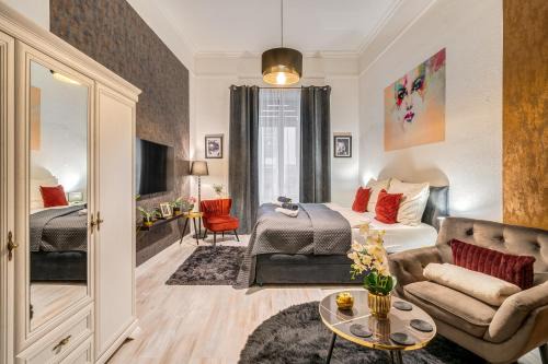 Terezvaros Apartment | Sweet Dreams at Opera House Downtown