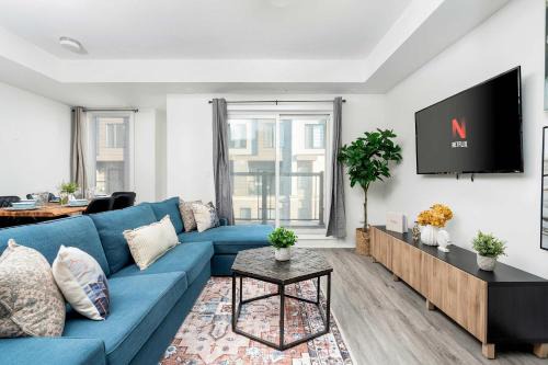 Erin Mills House | Sweet Townhouse with Rooftop Patio in Erin Mills