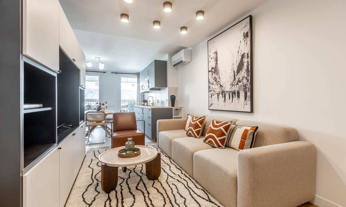 Montmartre Apartment | Sweett | Montmartre 2