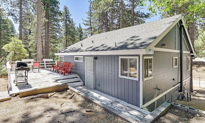 Green Valley Lake Cabin | Swim, Ski & Explore: Cabin in Green Valley Lake!