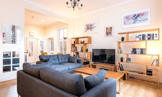 Bootham Apartment | Sycamore Cottage Free on street Parking