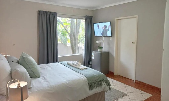 Moreleta Park Apartment | T-Blom Moreleta Park