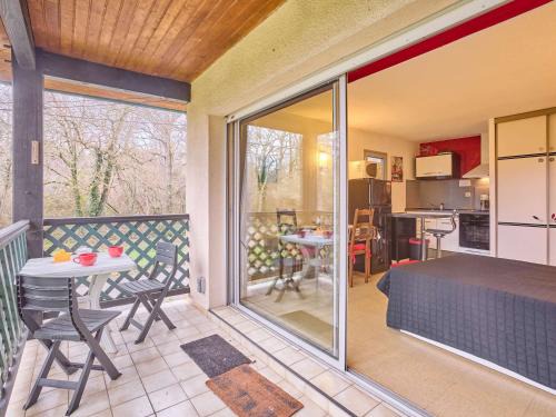 Barbotan-les-Thermes Apartment | T1 Bis rénové à Barbotan avec balcon et parking - FR-1-841-22