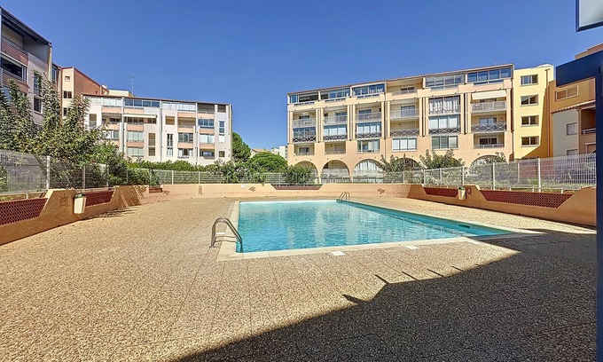 Cap d'Agde Apartment | T1 Family with Terrace, Swimming Pool, Beach 6 Min. walk and Aqualand 2 Min. away