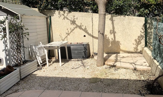 Sausset-les-Pins Apartment | T2 apartment in residence with swimming pool and tennis court