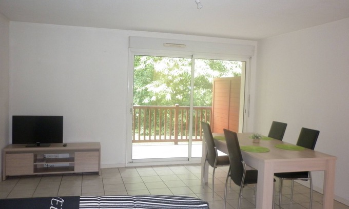 Cambo-les-Bains Apartment | T2 apartment near the spa