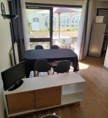 Voiron Apartment | T2 parking privé proche centre ville et gare