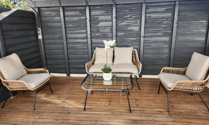 Chenac-Saint-Seurin-d'Uzet Apartment | T2 rental