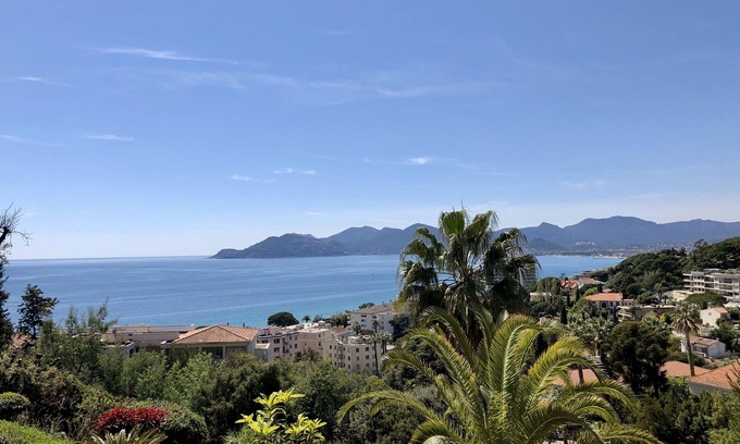 La Croix des Gardes Apartment | T2 superb apart with sea view at Cannes