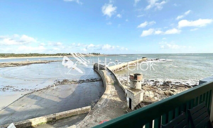 Kerroch Apartment | T3 Duplex – Vue mer 180° sur le port de Lomener