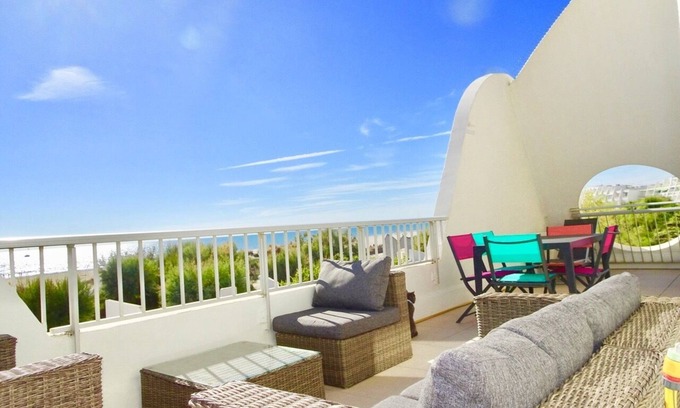 Le Couchant Apartment | T3 Sea view ★ Direct beach access ★ Private parking lot