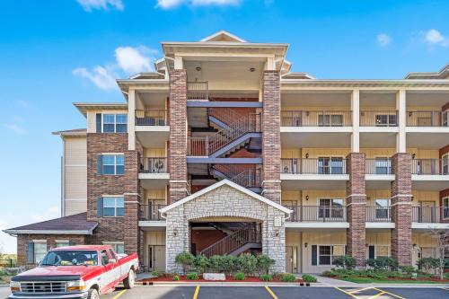 Table Rock House | Table Rock Overlook - Spend your Days on the Lake