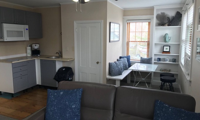 Marion Center Apartment | TABOR SUITE, IN THE MARION VILLAGE