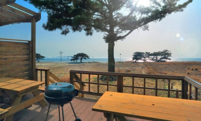 Sanha-ri House | Taean Cheongpodaeajae Pension