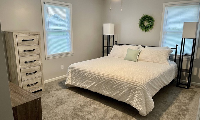 Lebanon House | Take A Shot! Cozy ranch on Bourbon Trail in heart of Kentucky!