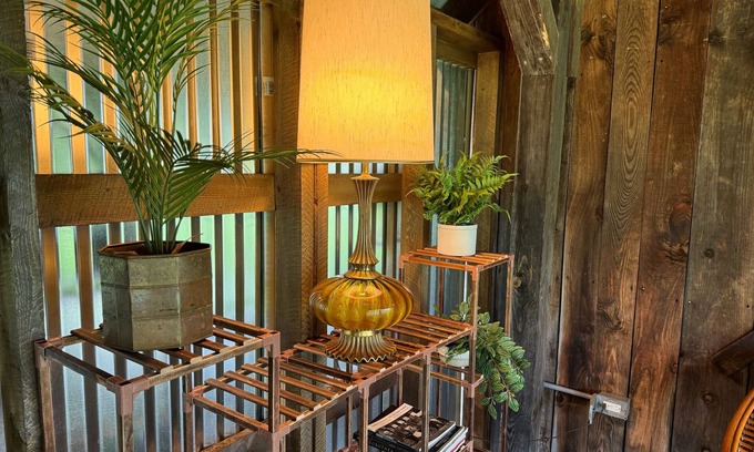 Hector Cabin | Take it easy at this unique and tranquil getaway