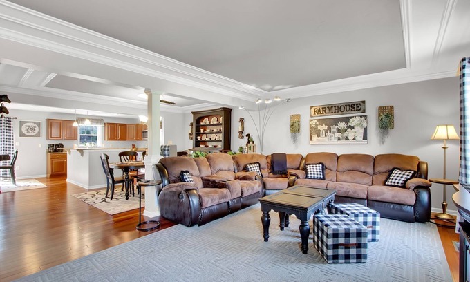 Fairfield House | Tall Haven in Historic Fairfield, PA- 2.5 Miles from Liberty Mountain- Sleeps 8