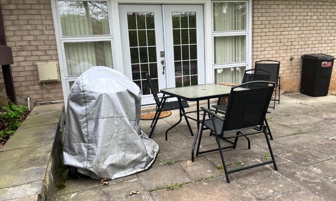 Colesville Apartment | Tamarack Home Away from Home
