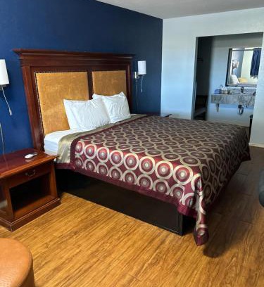 Frederick Hotel | Tanglewood Motel
