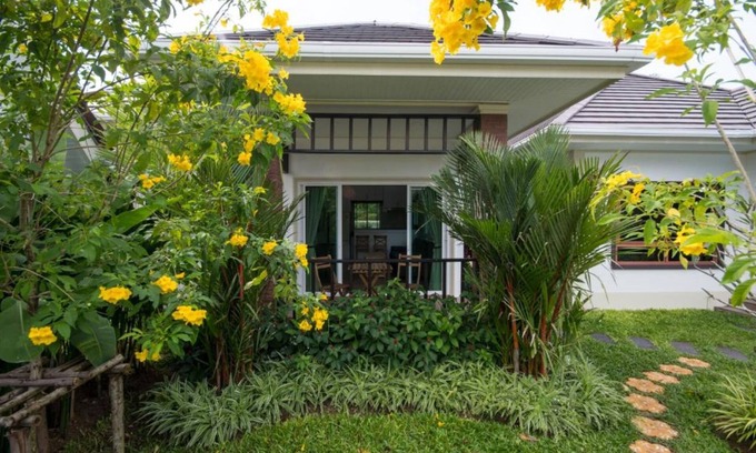 Ban Saiyuan Villa | Tanrak Villa