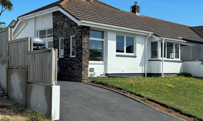 Hope-Cove House | TANSEA, pet friendly, country holiday cottage in Hope Cove