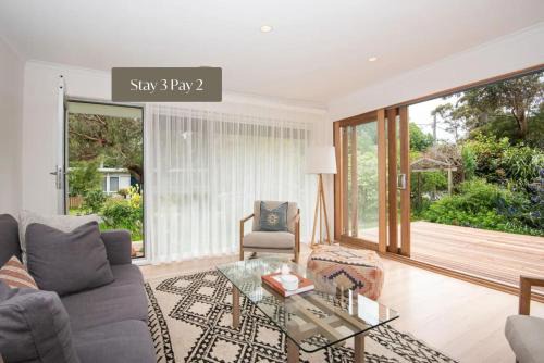 Somers House | Tasman Serenity in Somers Walk to the beach