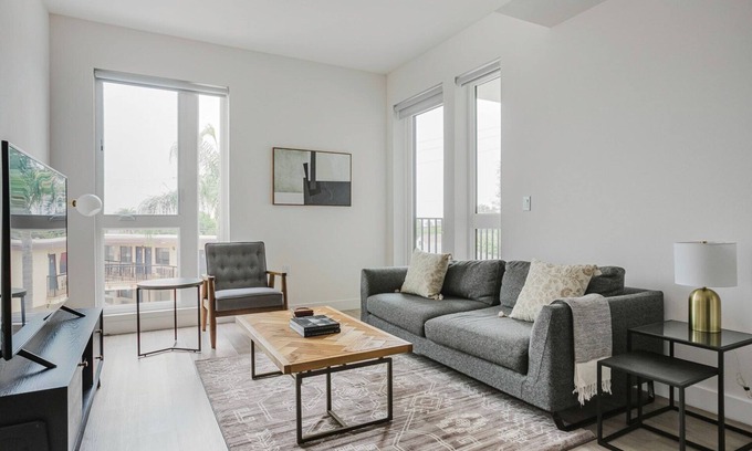 East Pasadena Apartment | Tasteful 1BR w/Gym & Elev, nr Dining & Bars, by Blueground