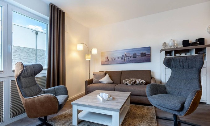 Boltenhagen Apartment | Tasteful vacation apartment for 4 people with sunny balcony near the beach