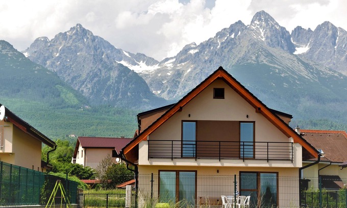 Nova Lesna House | Tatras Apartments 5 min from train station A