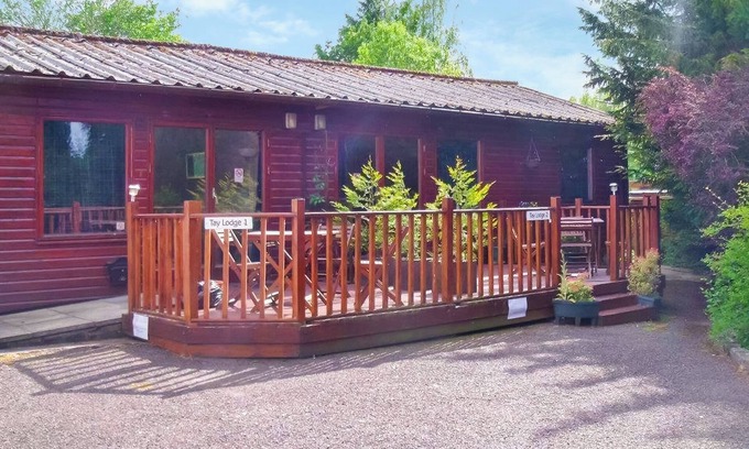 Kinclaven Ski Chalet | Tay Lodge (No Hot Tub)