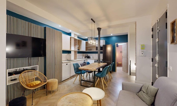 Quartier Saint-Ambroise Apartment | TBS 51 - Spacious and modern duplex apartment