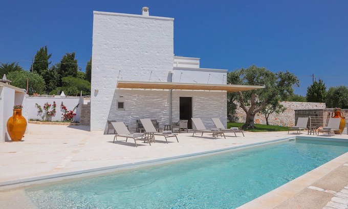 Monopoli House | TD Casa Lulù Panoramic Pool Over Mediterranean Scrub