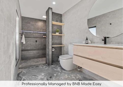 Lake Albert House | Telopea - Contemporary & Refined Sophistication