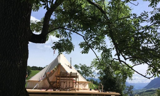 Ennetmoos House | Tent holidays Into the Wäid "Tent under the ash tree"