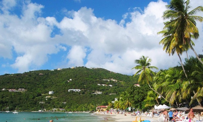 West End Apartment | Tepsville (Lovely Tropical 1-Bedroom) 10 min from the Beach