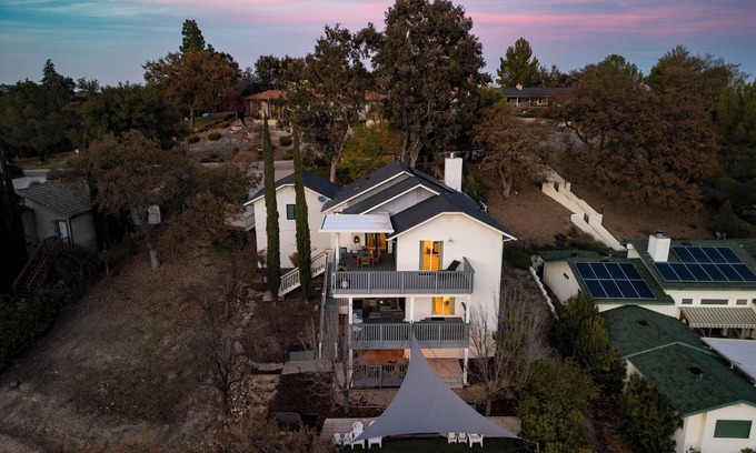 Paso Robles House | Terrace Hill | Modern Paso Robles Escape Near Wineries, Dining, and Hot Springs