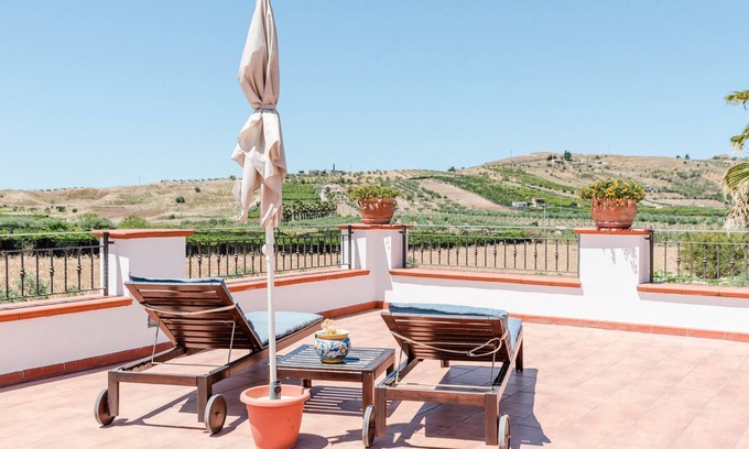 Montallegro Apartment | 'Terrace' Room with Mountain View, Wi-Fi and Air Conditioning