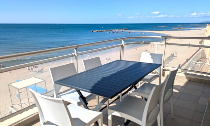 Palavas-les-Flots Apartment | Terrace with panoramic view on the front line