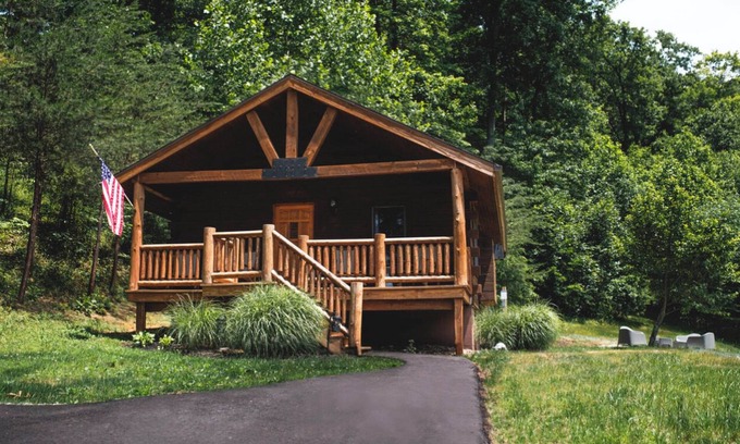 Rockbridge Cabin | Terrapin Hideaway's Honu Retreat 1 Bedroom Cabin, Hocking Hills Logan Laureville Rockbridge Sleeps 4.