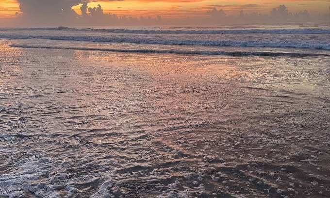 Hampstead Condo | Terrific 4-bedroom condo in Surf City with WiFi, AC, Two miles to the beach.
