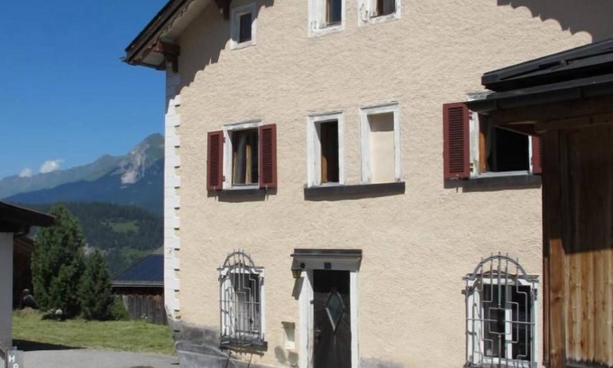 Stierva Apartment | Tgesa Mitgel